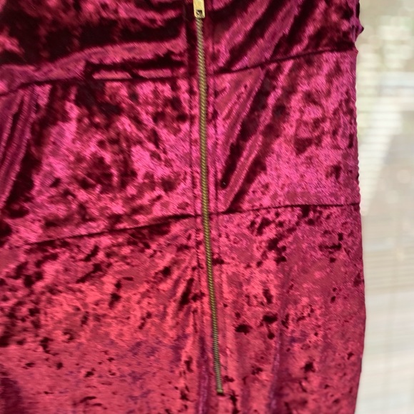 Sexy Red Velvet Evening Dress - Picture 4 of 5